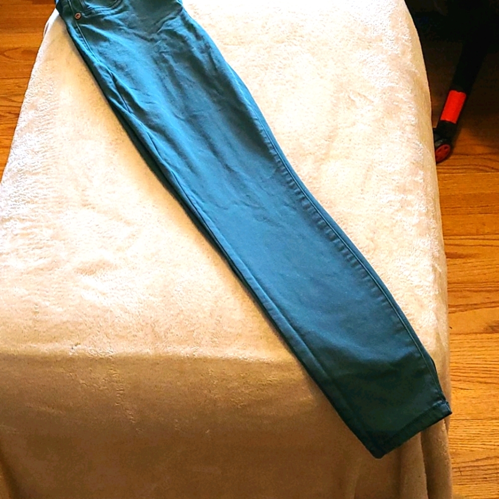 Green Skinny Pant